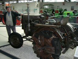 Fahrt Schachthof und Treckermuseum 111